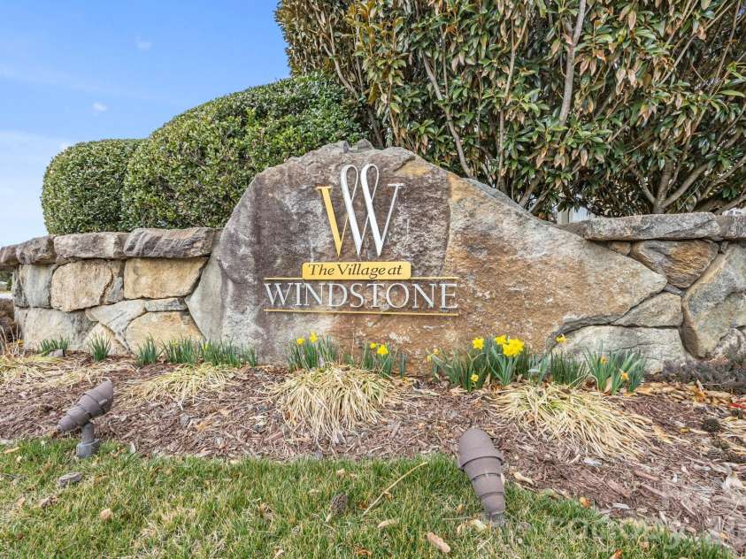 43 Burlington Lane, Fletcher, NC 28732.  MLS# CAR4342774, YatesRealty ID 3168. 