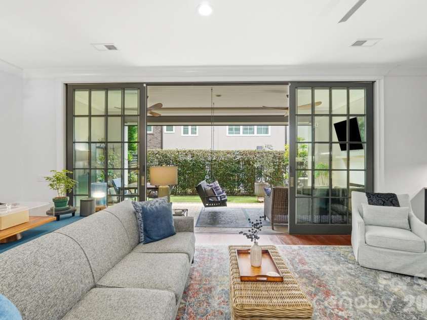 2430 Vail Avenue, Charlotte, NC 28207.  MLS# CAR4394660, YatesRealty ID 31680. 