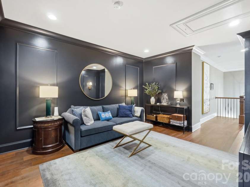 2430 Vail Avenue, Charlotte, NC 28207.  MLS# CAR4394660, YatesRealty ID 31680. 