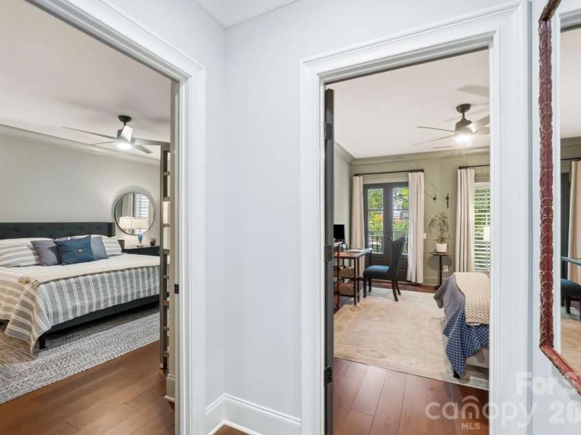 2430 Vail Avenue, Charlotte, NC 28207.  MLS# CAR4394660, YatesRealty ID 31680. 