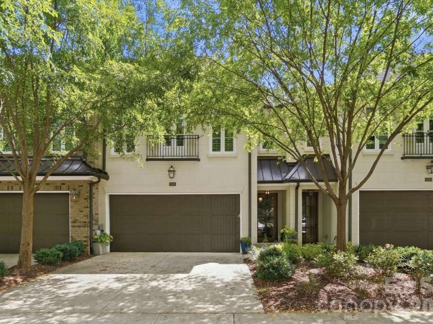 2430 Vail Avenue, Charlotte, NC 28207.  MLS# CAR4394660, YatesRealty ID 31680. 