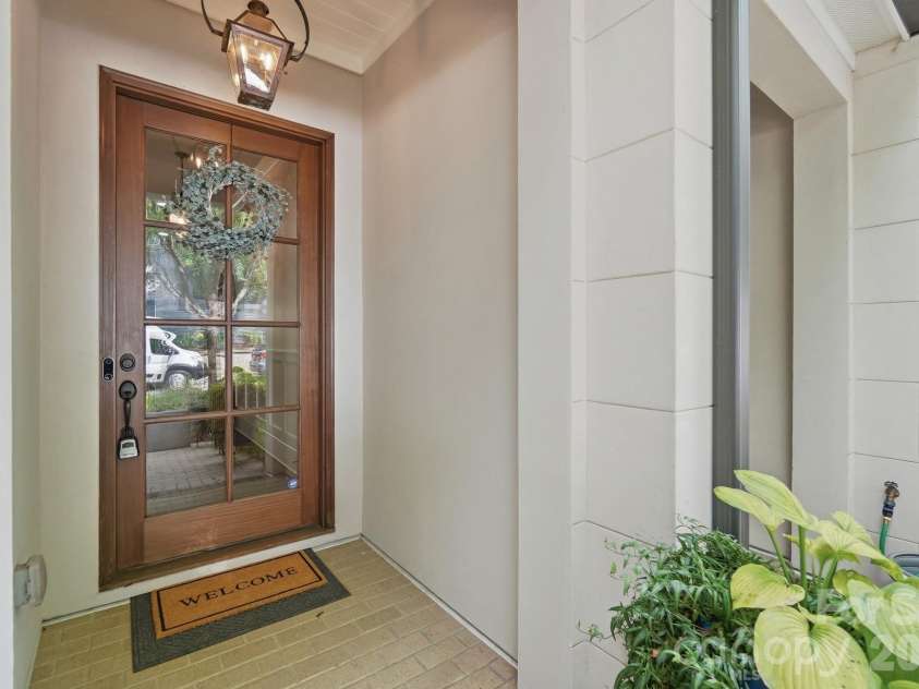 2430 Vail Avenue, Charlotte, NC 28207.  MLS# CAR4394660, YatesRealty ID 31680. 