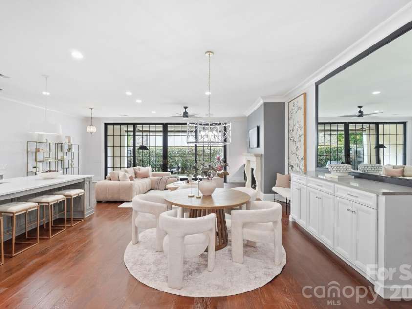 2430 Vail Avenue, Charlotte, NC 28207.  MLS# CAR4394660, YatesRealty ID 31680. 