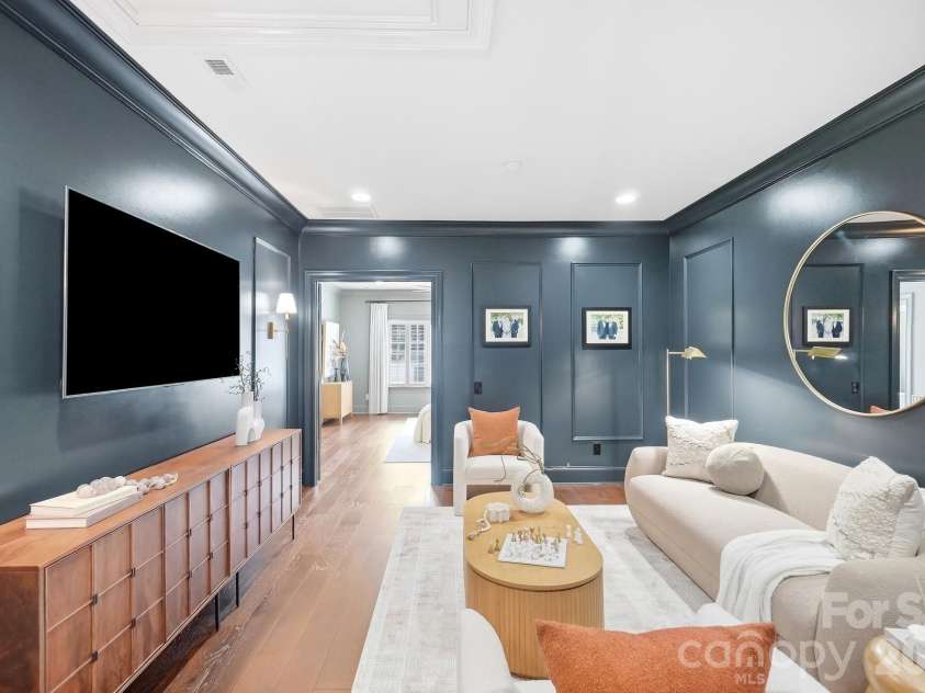2430 Vail Avenue, Charlotte, NC 28207.  MLS# CAR4394660, YatesRealty ID 31680. 