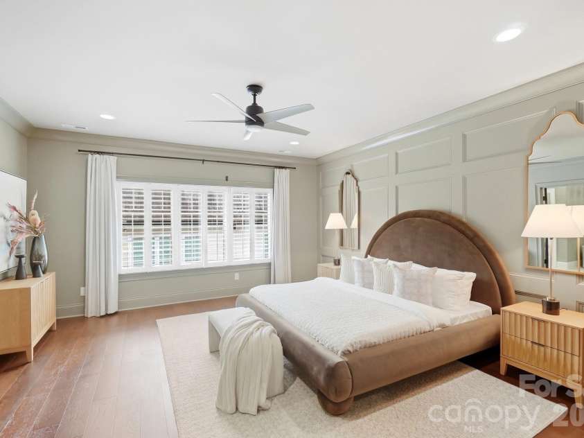2430 Vail Avenue, Charlotte, NC 28207.  MLS# CAR4394660, YatesRealty ID 31680. 
