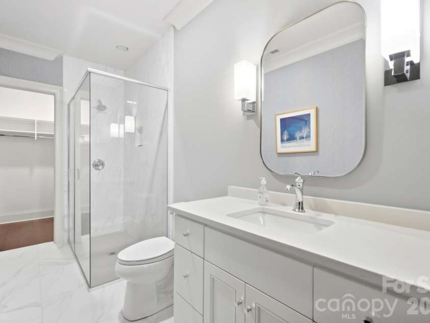 2430 Vail Avenue, Charlotte, NC 28207.  MLS# CAR4394660, YatesRealty ID 31680. 