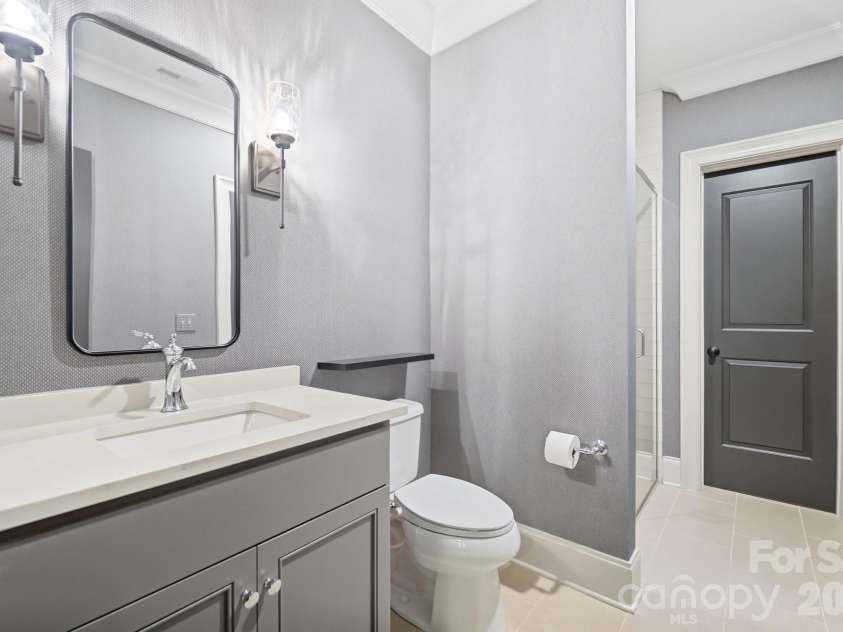 2430 Vail Avenue, Charlotte, NC 28207.  MLS# CAR4394660, YatesRealty ID 31680. 
