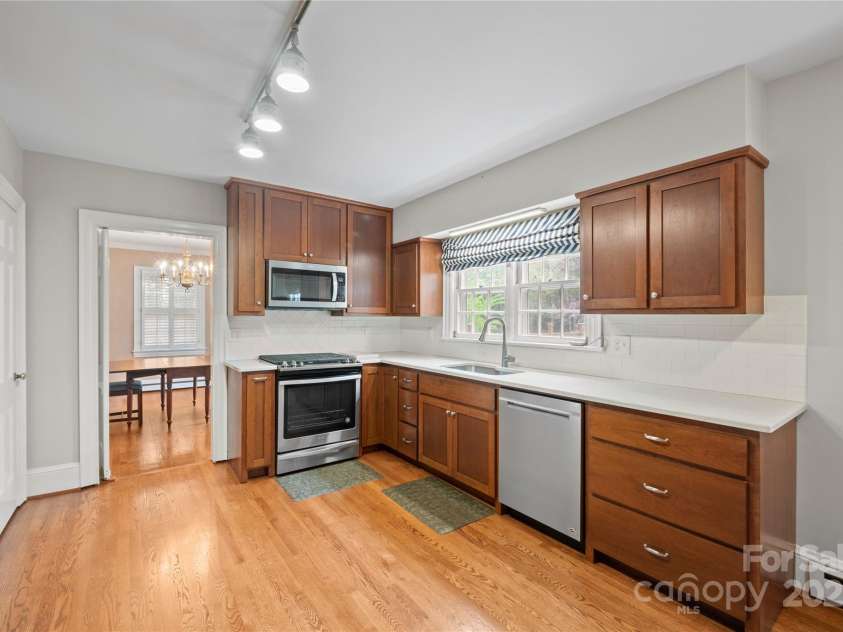 431 Sullivan Road, Statesville, NC 28677.  MLS# CAR4241646, YatesRealty ID 31680. 
