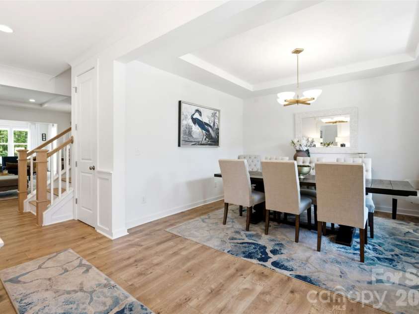 15611 Walnut Hill Drive, Charlotte, NC 28278.  MLS# CAR4393202, YatesRealty ID 31681. 