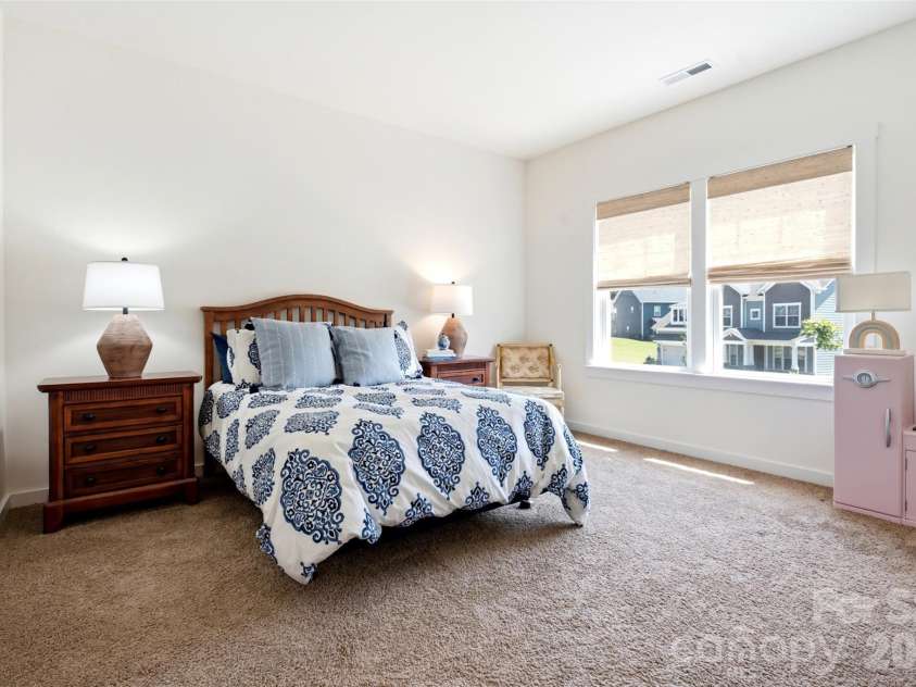15611 Walnut Hill Drive, Charlotte, NC 28278.  MLS# CAR4393202, YatesRealty ID 31681. Bedroom 2