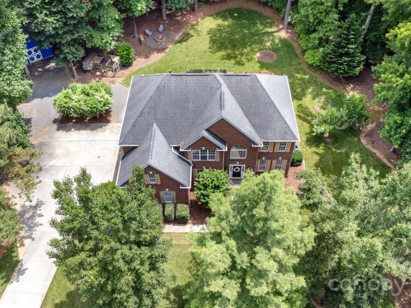 6419 Antioch Court, Matthews, NC 28104.  MLS# CAR4264351, YatesRealty ID 31684. 