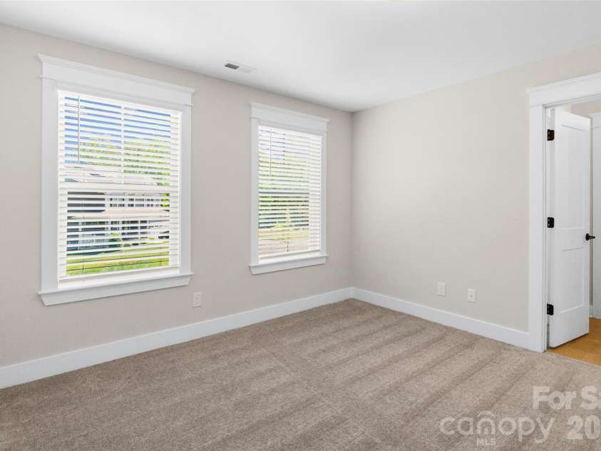 3007 Birch Creek Drive, Gastonia, NC 28054.  MLS# CAR4374210, YatesRealty ID 31687. 