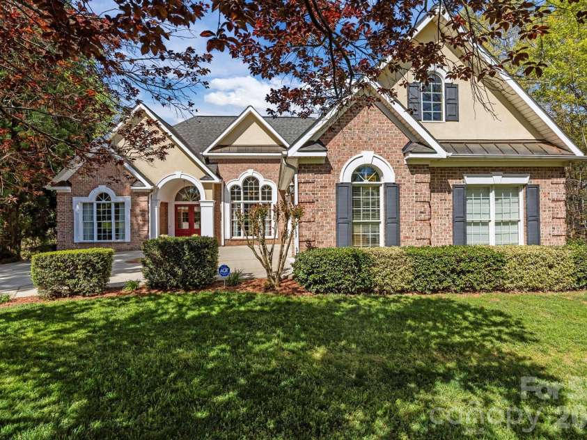 120 Laurel Ridge Drive, Statesville, NC 28677.  MLS# CAR4357901, YatesRealty ID 31688. 