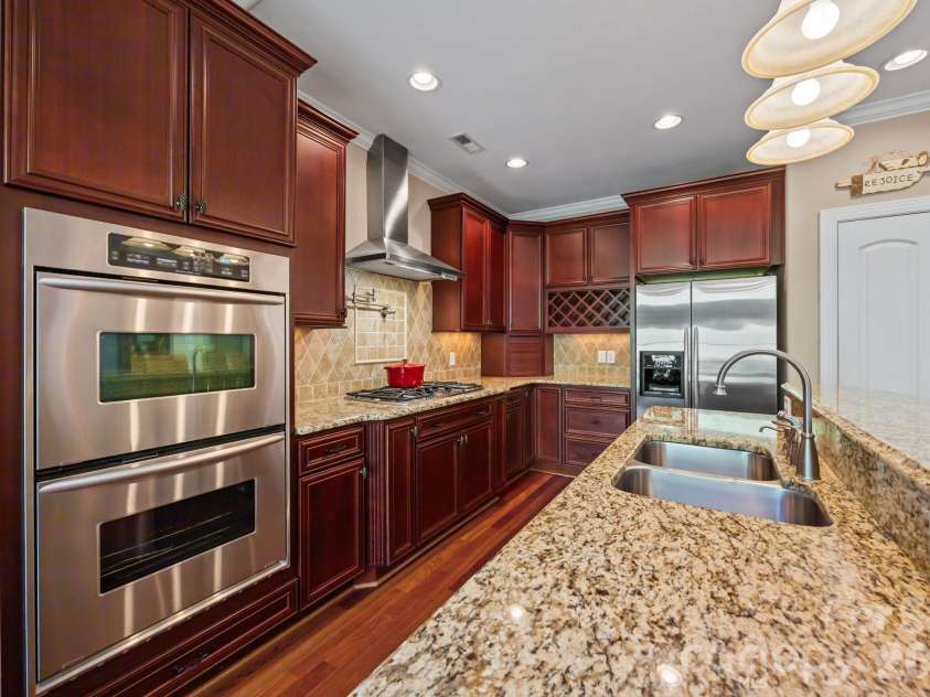 120 Laurel Ridge Drive, Statesville, NC 28677.  MLS# CAR4357901, YatesRealty ID 31688. 