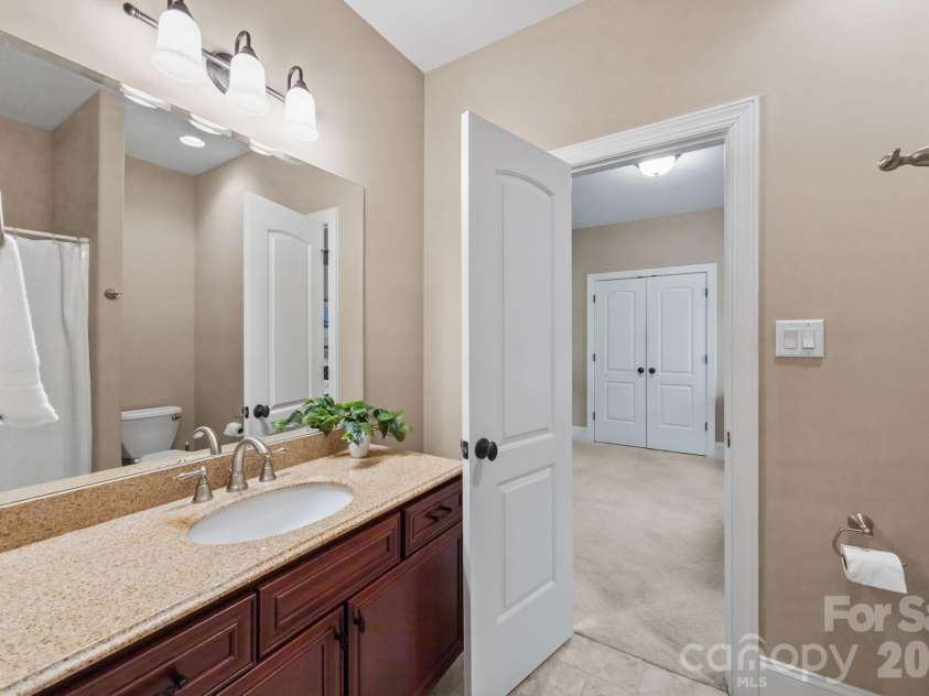 120 Laurel Ridge Drive, Statesville, NC 28677.  MLS# CAR4357901, YatesRealty ID 31688. 