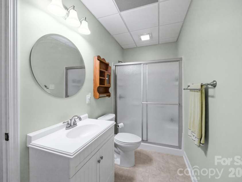 120 Laurel Ridge Drive, Statesville, NC 28677.  MLS# CAR4357901, YatesRealty ID 31688. 