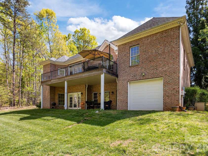 120 Laurel Ridge Drive, Statesville, NC 28677.  MLS# CAR4357901, YatesRealty ID 31688. 