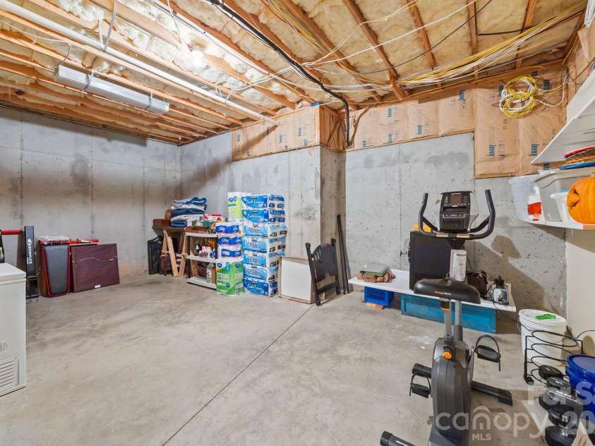 120 Laurel Ridge Drive, Statesville, NC 28677.  MLS# CAR4357901, YatesRealty ID 31688. 