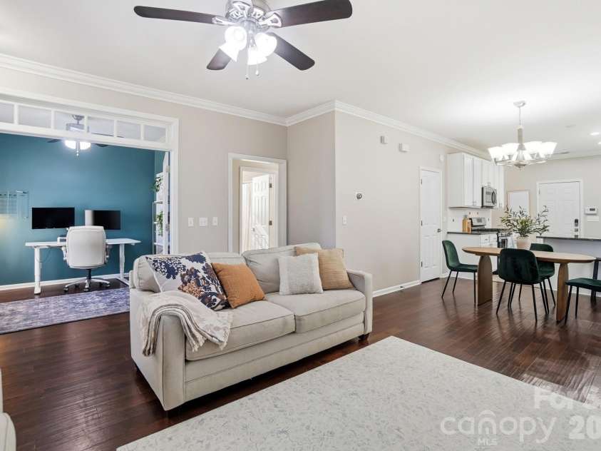 1905 Stroud Park Court, Charlotte, NC 28206.  MLS# CAR4337465, YatesRealty ID 3169. 