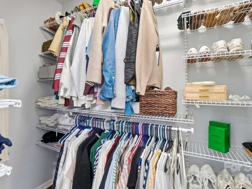 1905 Stroud Park Court, Charlotte, NC 28206.  MLS# CAR4337465, YatesRealty ID 3169. 