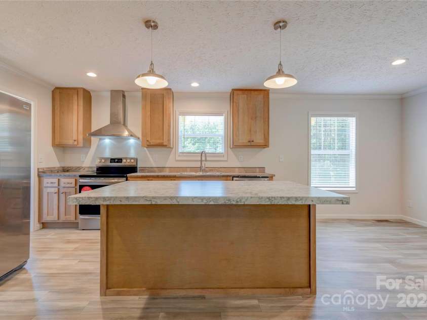 222 Buck Chapman Road, Casar, NC 28020.  MLS# CAR4112298, YatesRealty ID 3169. Kitchen