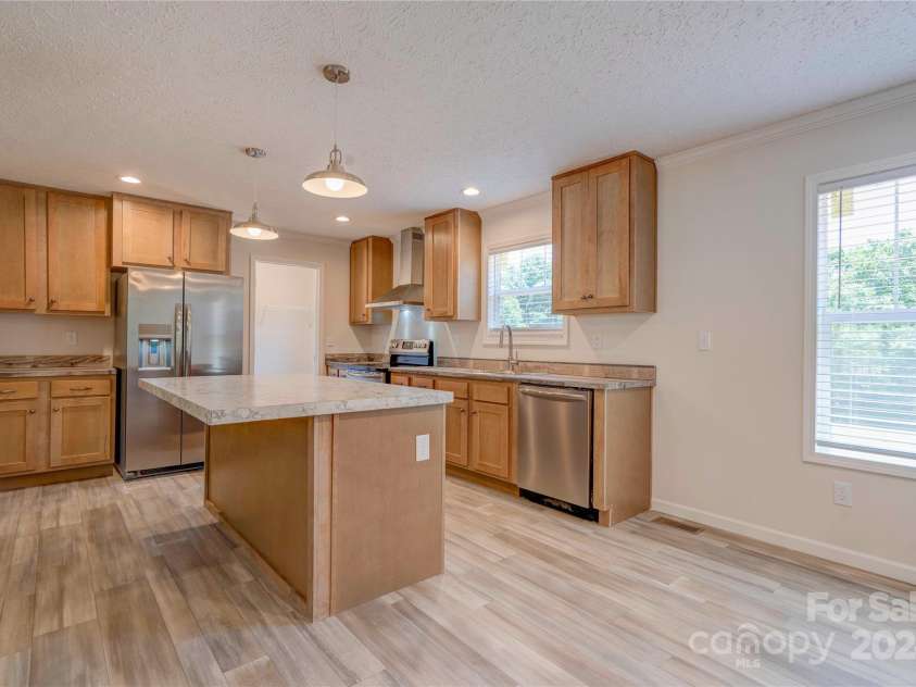 222 Buck Chapman Road, Casar, NC 28020.  MLS# CAR4112298, YatesRealty ID 3169. Kitchen