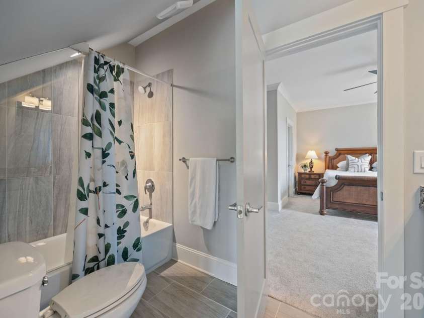 22304 John Gamble Road, Cornelius, NC 28031.  MLS# CAR4353501, YatesRealty ID 3169. 3rd full bath / ensuite