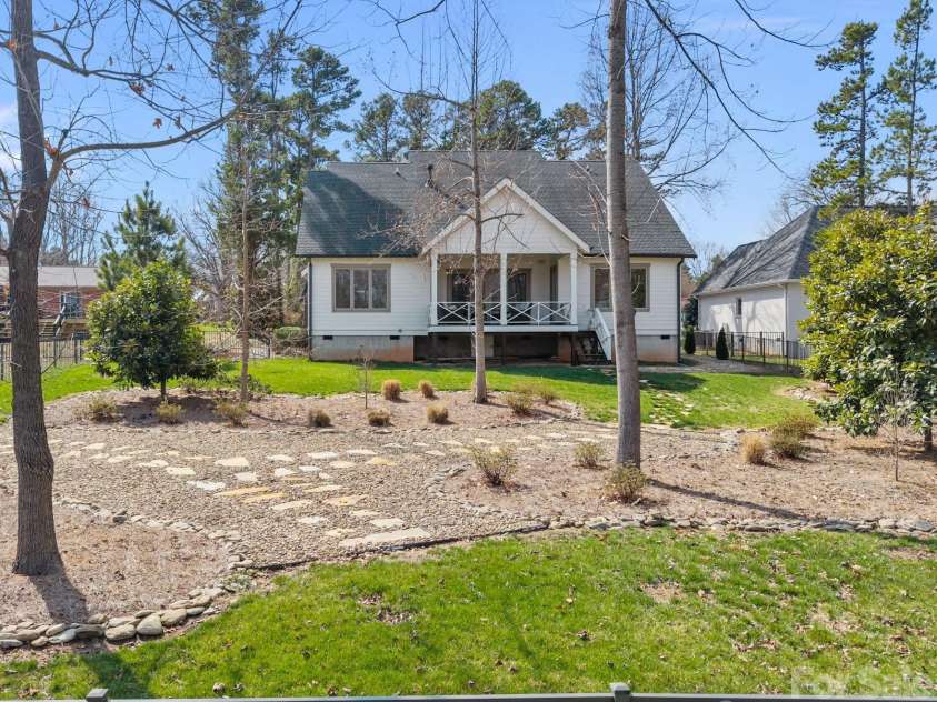 22304 John Gamble Road, Cornelius, NC 28031.  MLS# CAR4353501, YatesRealty ID 3169. 