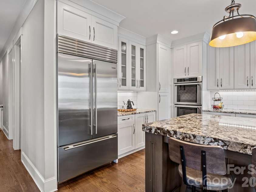 22304 John Gamble Road, Cornelius, NC 28031.  MLS# CAR4353501, YatesRealty ID 3169. Thermador appliances