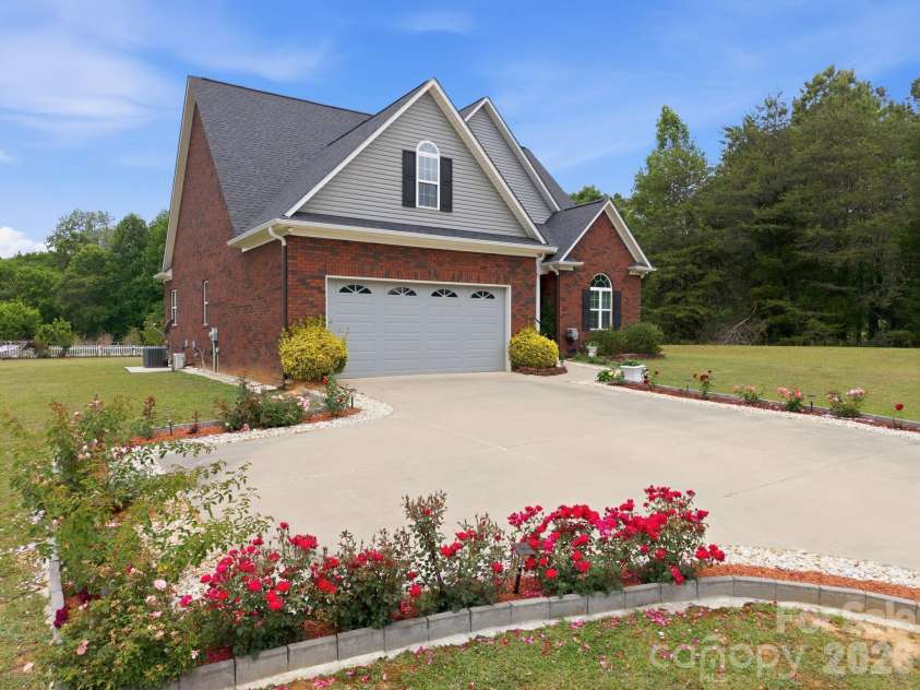 3120 Poole Road, Salisbury, NC 28146.  MLS# CAR4378011, YatesRealty ID 31691. 