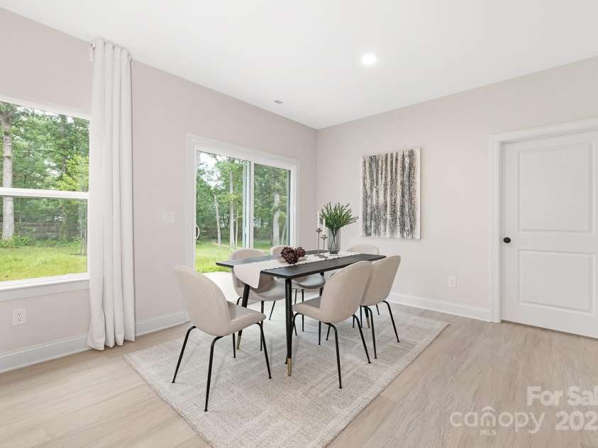 8900 Potomac Boulevard, Charlotte, NC 28216.  MLS# CAR4273119, YatesRealty ID 31691. 