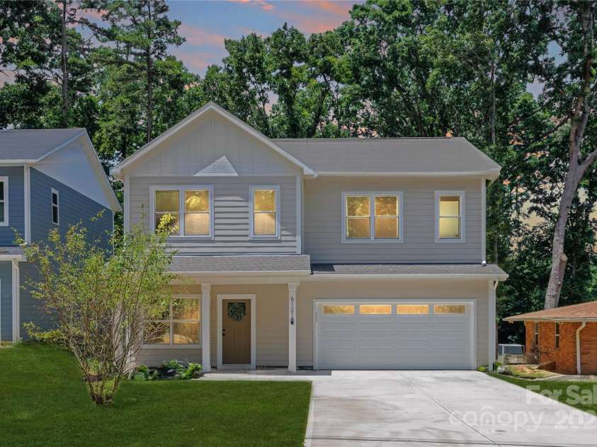 8900 Potomac Boulevard, Charlotte, NC 28216.  MLS# CAR4273119, YatesRealty ID 31691. 