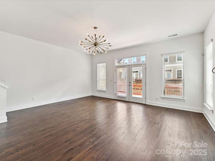 871 Academy Street, Charlotte, NC 28205.  MLS# CAR4264328, YatesRealty ID 31692. 