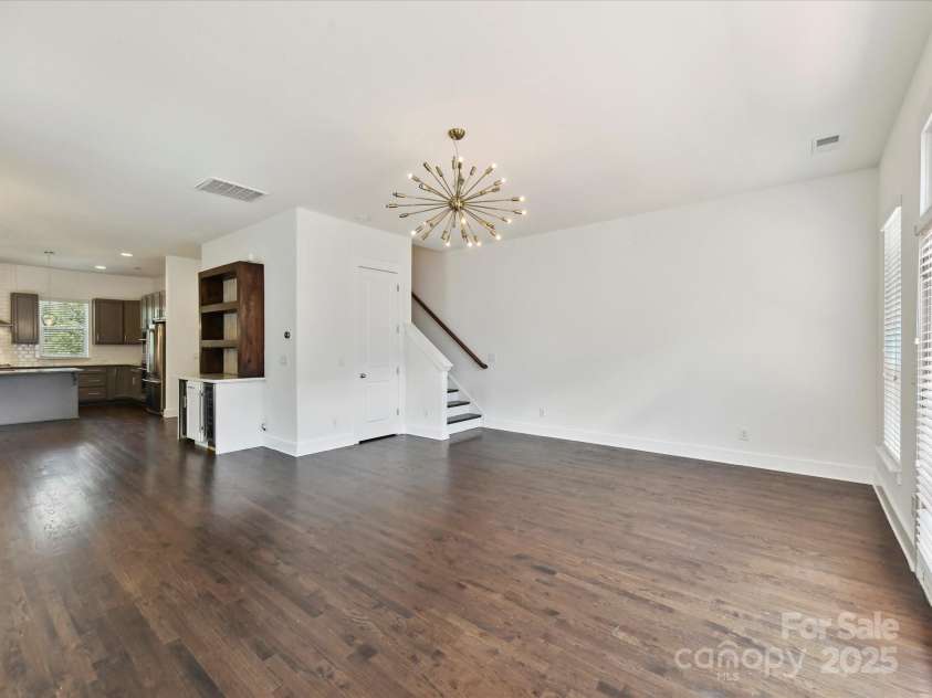 871 Academy Street, Charlotte, NC 28205.  MLS# CAR4264328, YatesRealty ID 31692. 