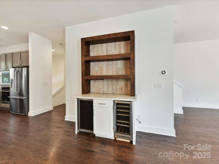 871 Academy Street, Charlotte, NC 28205.  MLS# CAR4264328, YatesRealty ID 31692. 