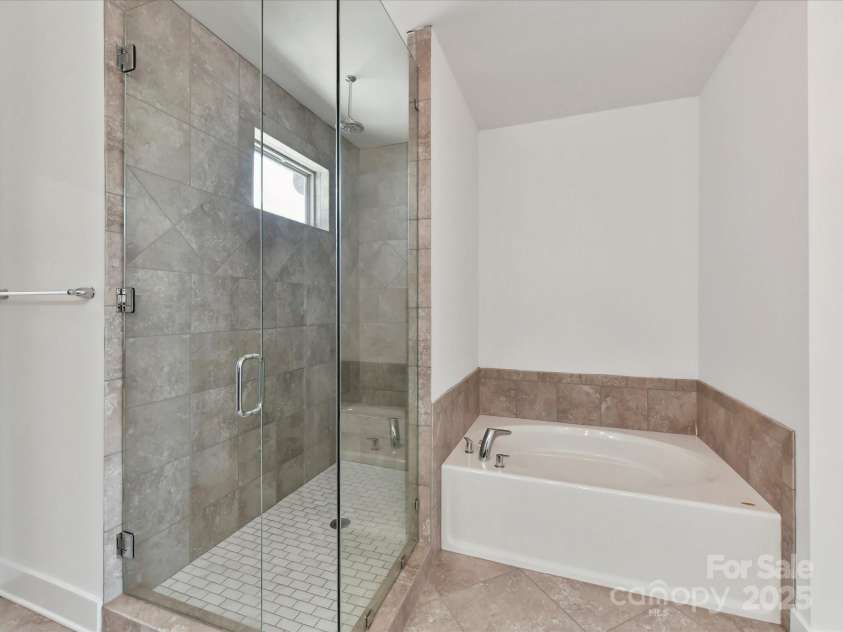 871 Academy Street, Charlotte, NC 28205.  MLS# CAR4264328, YatesRealty ID 31692. 
