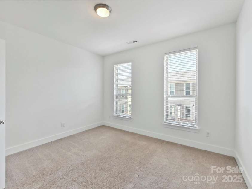 871 Academy Street, Charlotte, NC 28205.  MLS# CAR4264328, YatesRealty ID 31692. 