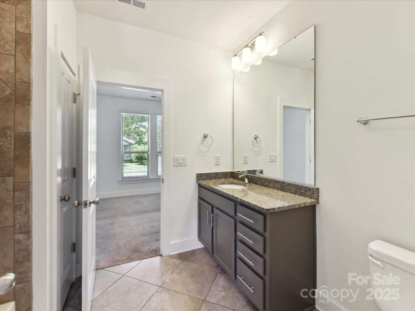 871 Academy Street, Charlotte, NC 28205.  MLS# CAR4264328, YatesRealty ID 31692. 
