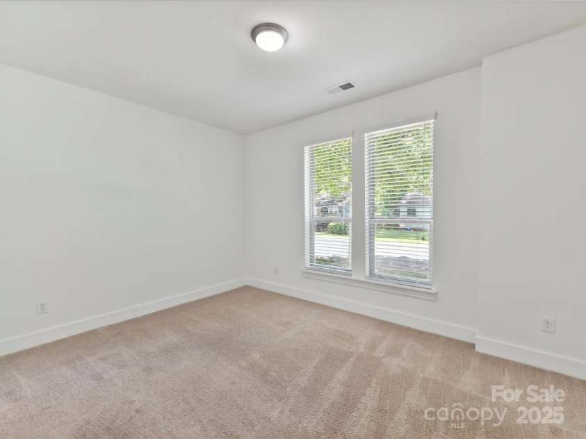 871 Academy Street, Charlotte, NC 28205.  MLS# CAR4264328, YatesRealty ID 31692. 