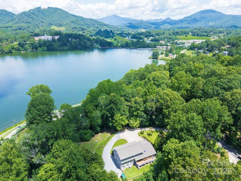 200 Crescent Drive, Lake Junaluska, NC 28745.  MLS# CAR4286284, YatesRealty ID 31693. Views of Lake Junaluska and the surrounding mountains are amazing!