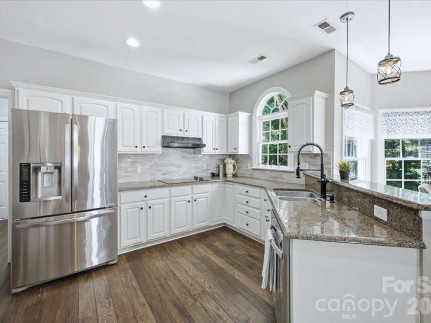 8414 Headford Road, Charlotte, NC 28277.  MLS# CAR4382537, YatesRealty ID 31693. 
