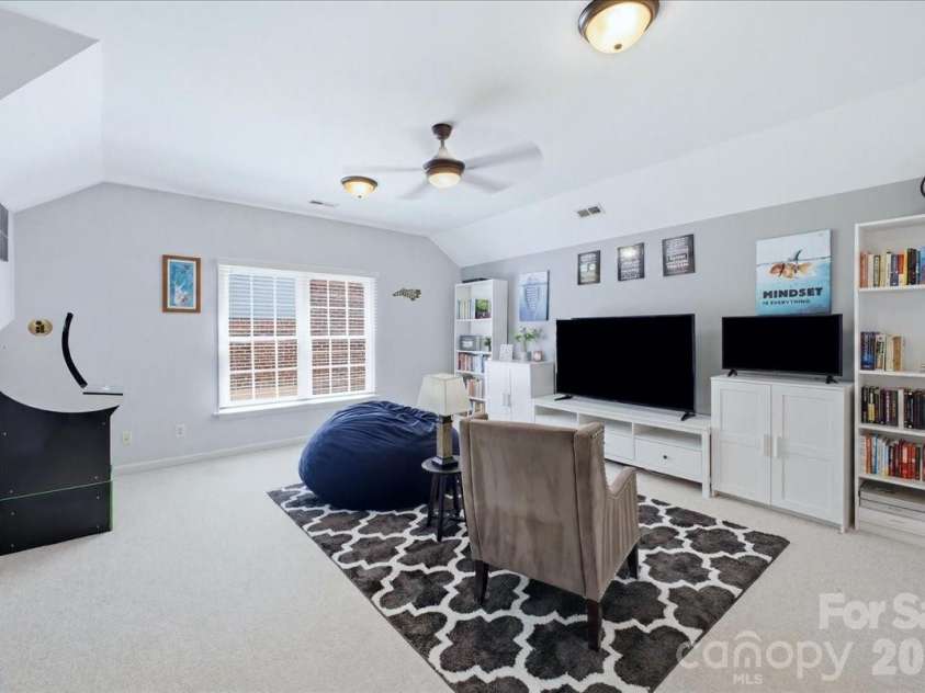 8414 Headford Road, Charlotte, NC 28277.  MLS# CAR4382537, YatesRealty ID 31693. 