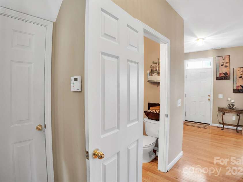 136 Crestwood Drive, Mount Holly, NC 28120.  MLS# CAR4284849, YatesRealty ID 31696. 