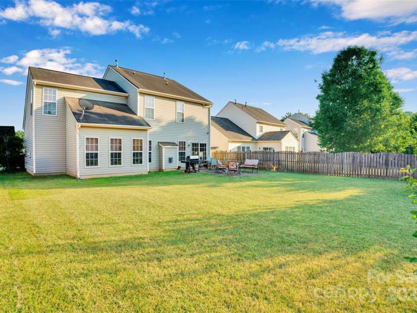 136 Crestwood Drive, Mount Holly, NC 28120.  MLS# CAR4284849, YatesRealty ID 31696. 