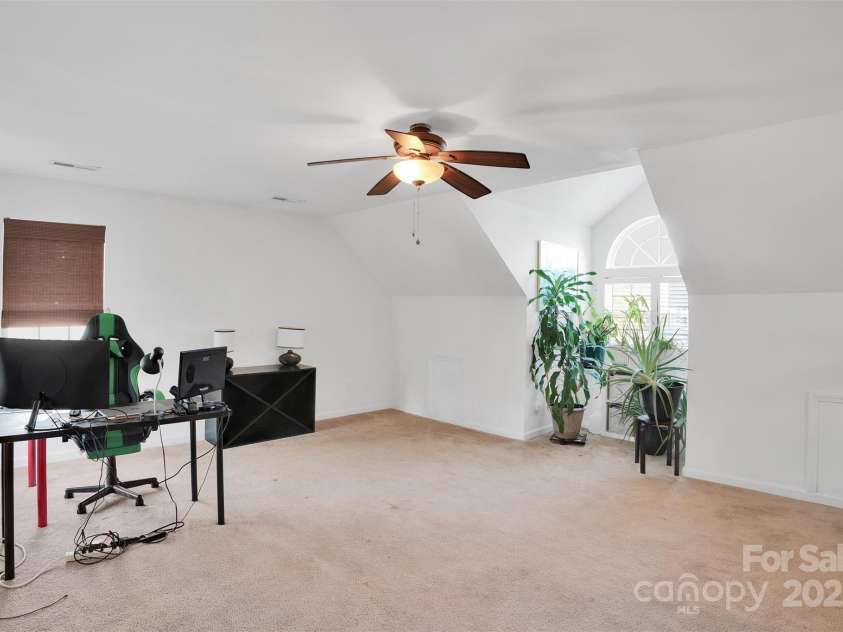 136 Crestwood Drive, Mount Holly, NC 28120.  MLS# CAR4284849, YatesRealty ID 31696. 