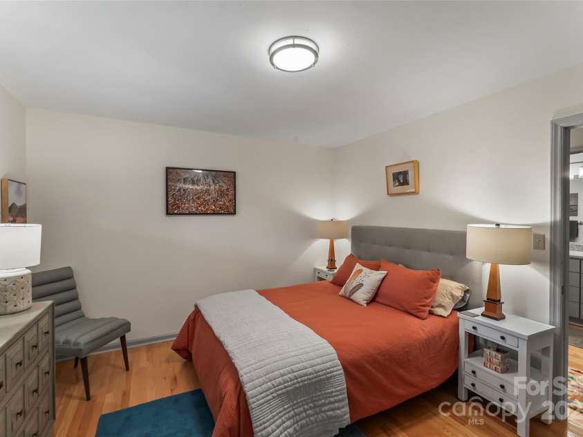 1801 Timber Trail, Asheville, NC 28804.  MLS# CAR4288825, YatesRealty ID 31697. 