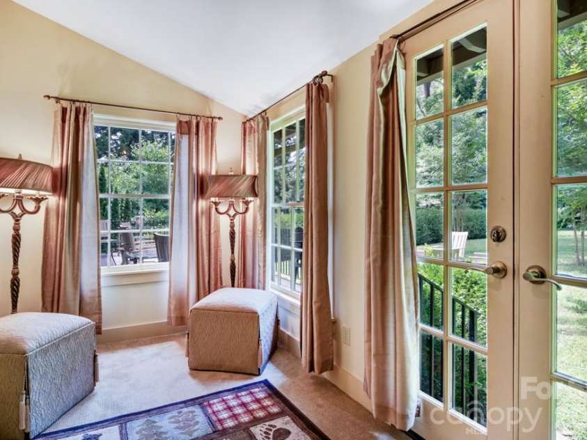 75 Charles Street, Saluda, NC 28773.  MLS# CAR4388140, YatesRealty ID 31697. Or use as office/Art Studio