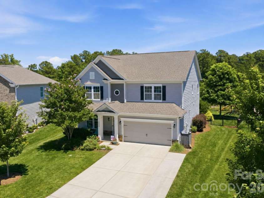 3026 Spinner Court, Denver, NC 28037.  MLS# CAR4389852, YatesRealty ID 31698. 