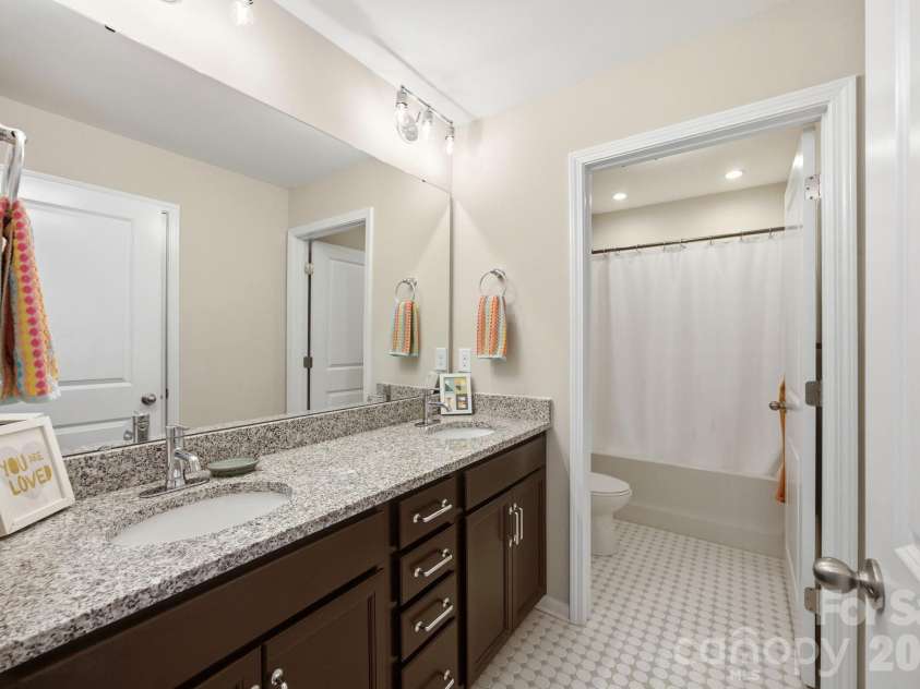 3026 Spinner Court, Denver, NC 28037.  MLS# CAR4389852, YatesRealty ID 31698. 