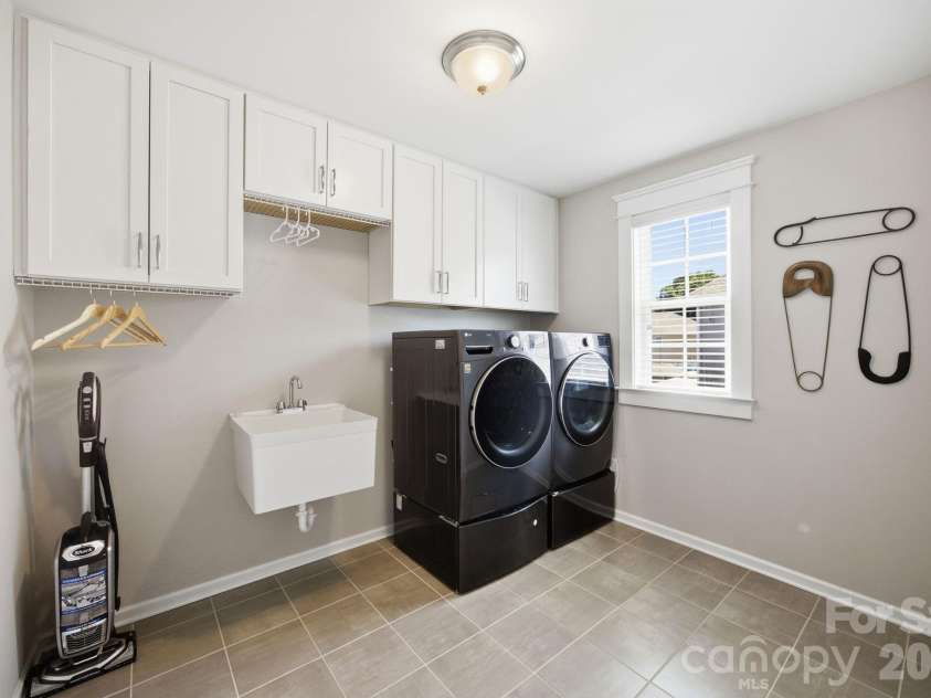 3026 Spinner Court, Denver, NC 28037.  MLS# CAR4389852, YatesRealty ID 31698. 